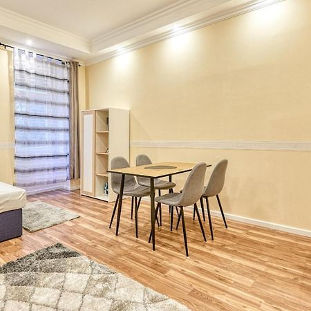 Lovely Airbnb Near Schoenbrunn Apartman Bécs Kültér fotó